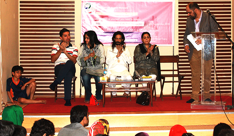 Adeel Hashmi, Nadia Jamil, Seemi Raheel and other distinguished speakers at the 'Bol' lecture series