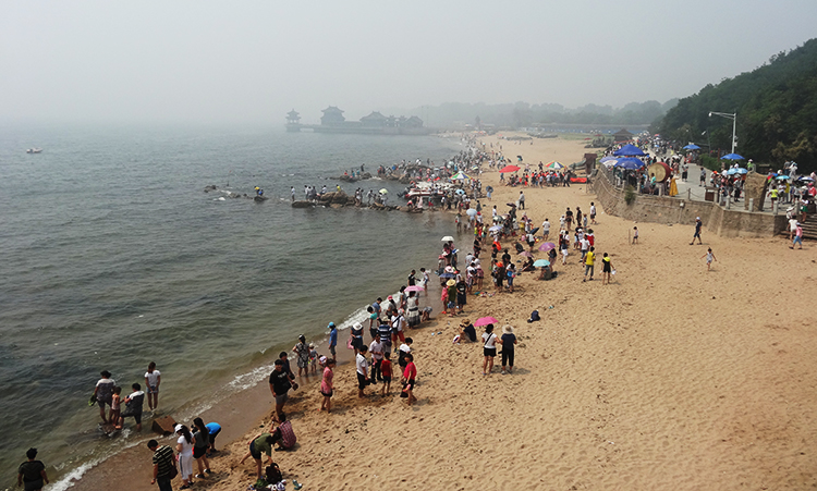 Glamorous Qinhuangdao: A Port in North China