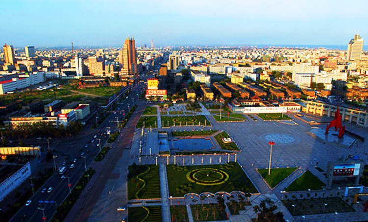 Glamorous Qinhuangdao: A Port in North China