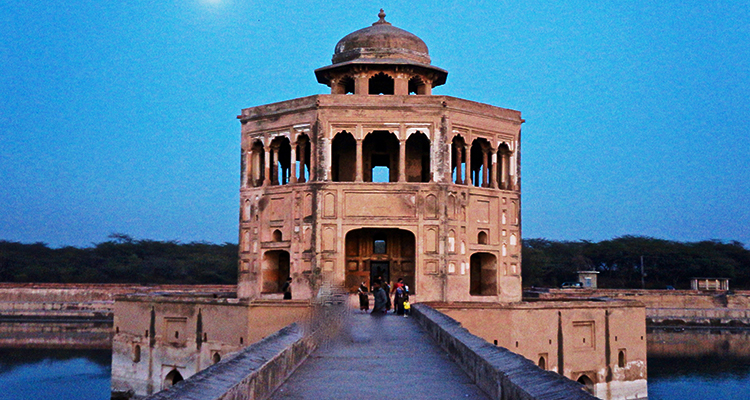 Hiran Minar, Sheikhupura