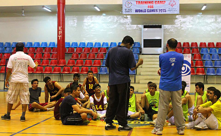 The basketball team preparing for the 2015 LA Games