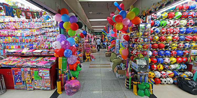 Inside the Yiwu Small Commodity Market