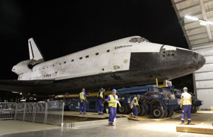 Shuttle exhibit at California Science Center, Los Angeles
