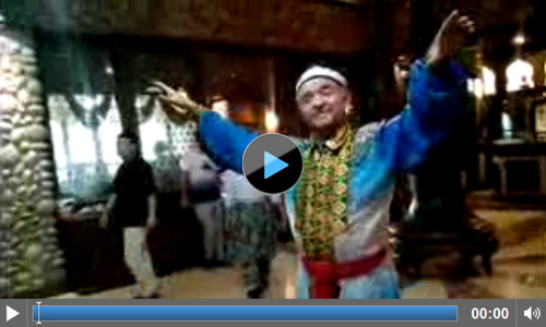 Traditional entertainment at the Mairaj Restaurant in Urumqi I