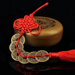 The Ancient Art of Chinese Knots