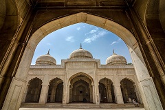 拉合尔古堡的珍珠清真寺重新向公众开放