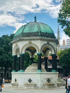 Exploring Istanbul: Sultanahmet Square and Topkapi Palace