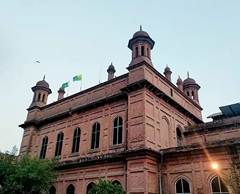 气候、背景与课程：巴基斯坦建筑教育概览
