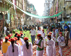 Karavan Karachi Streetfest and Cleaning of Historic Facades