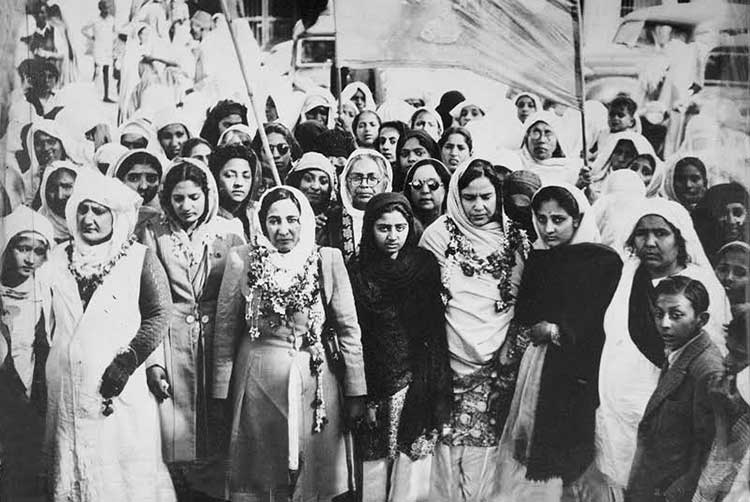 women's role in pakistani society essay