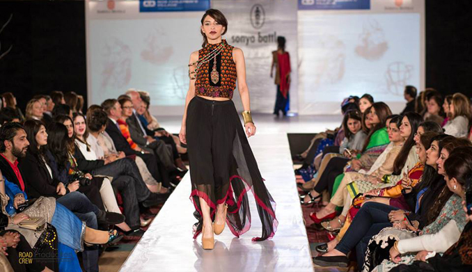 Fashion Show: Sonya Battla Launches Manora in Islamabad